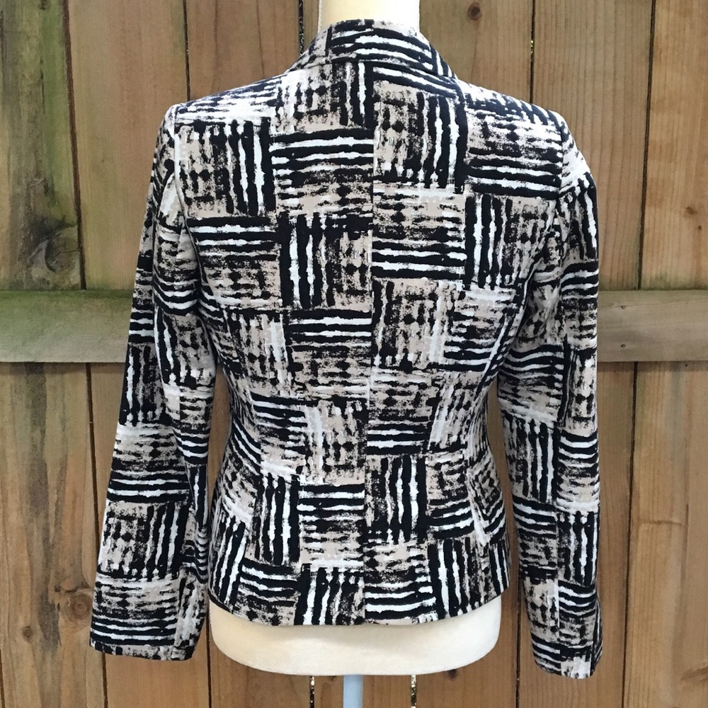Calvin Klein Single Breasted Abstract Blazer EUC - Picture 7 of 8